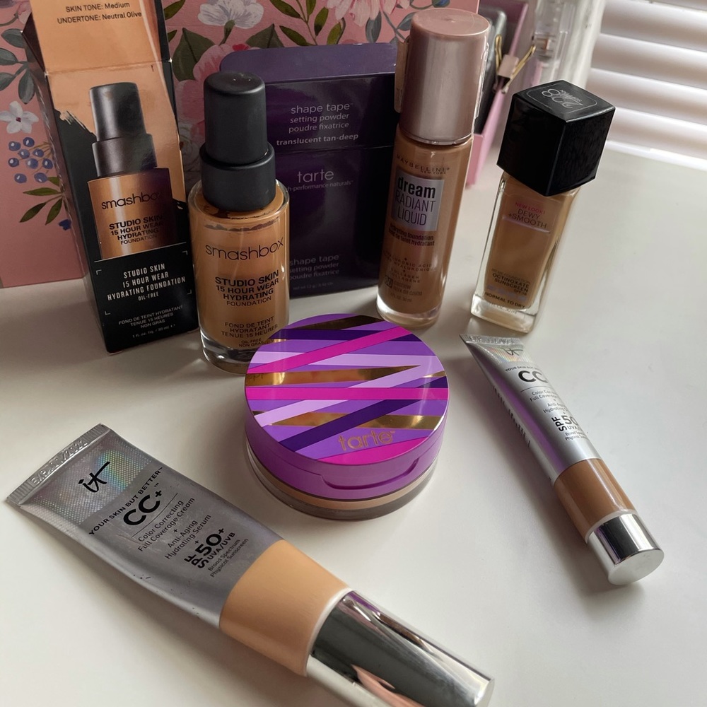 Bundle of Light med-tan mid-high end foundation